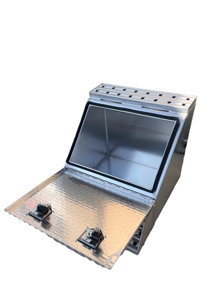 22''x28''x24'' Step Box with Plates – Flatbed Equipment Inc